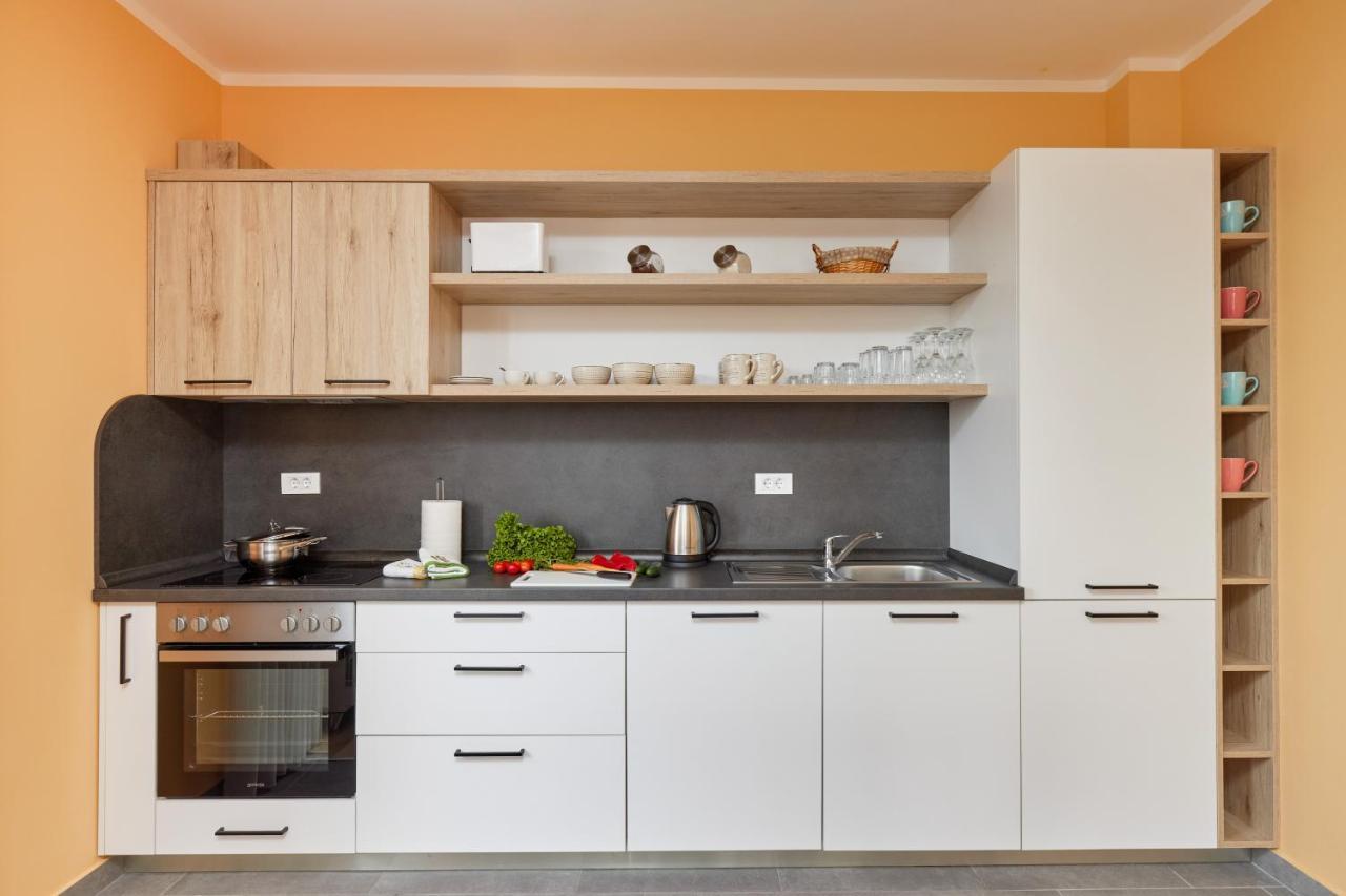 Premium-Designed Apartments Tivat Eksteriør billede